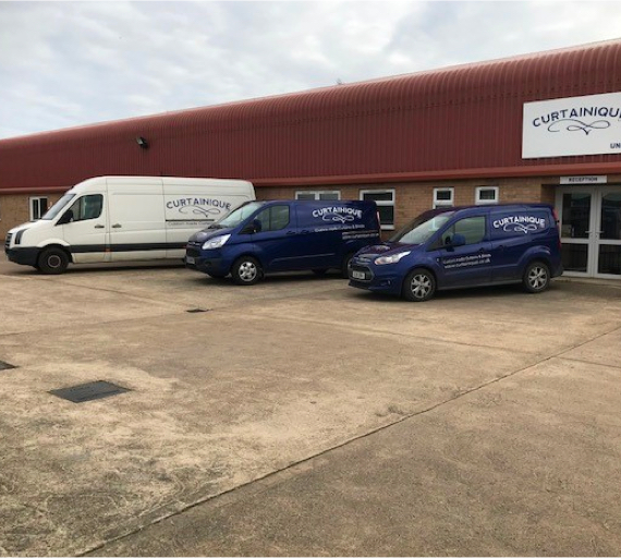 image of curtainique